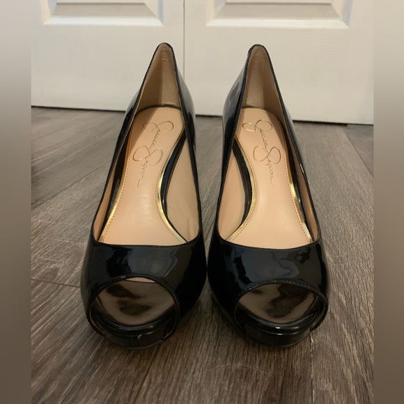 Jessica Simpson Julip Patent Platform Heels, Size 7, Like New - Picture 12 of 13